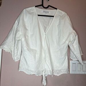 Cupcakes and cashmere eyelet edges flare sleeves